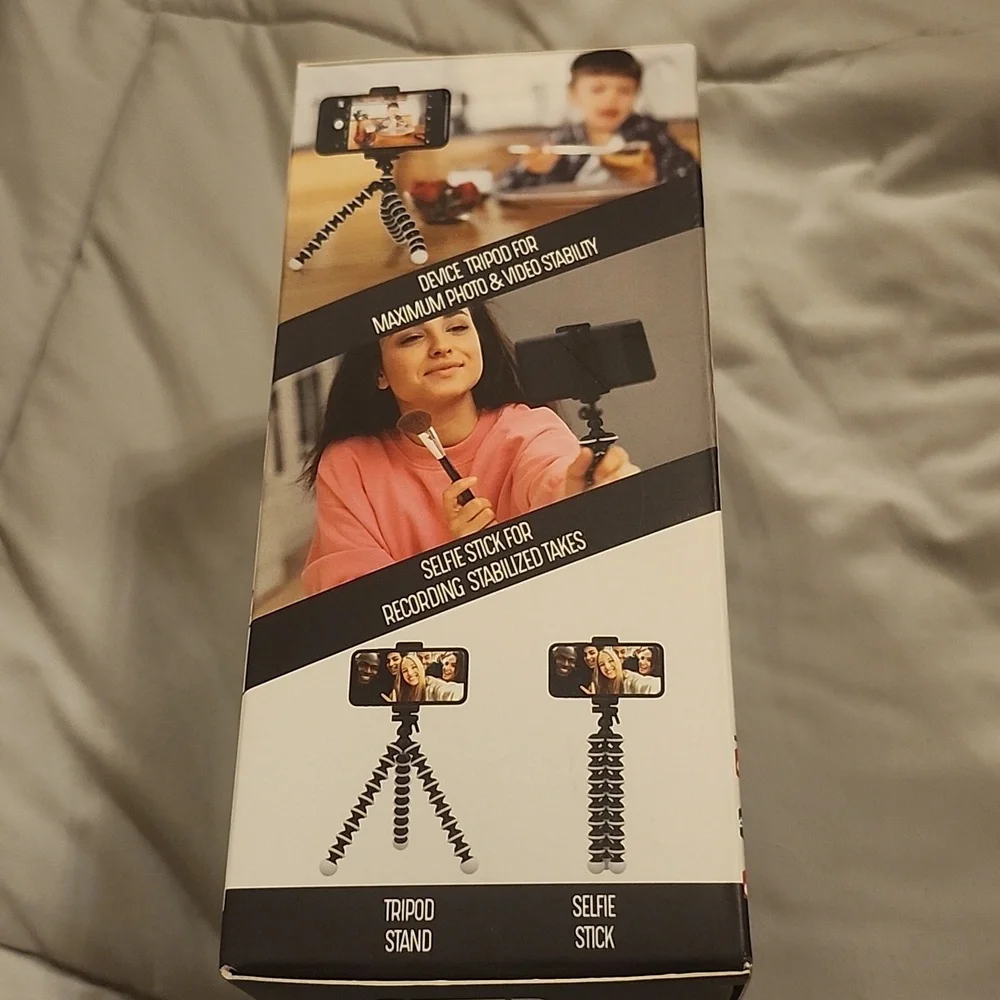 New In Box!!!! Flexi-Pod Multi-Flex Tripod + Smartphone Holder.